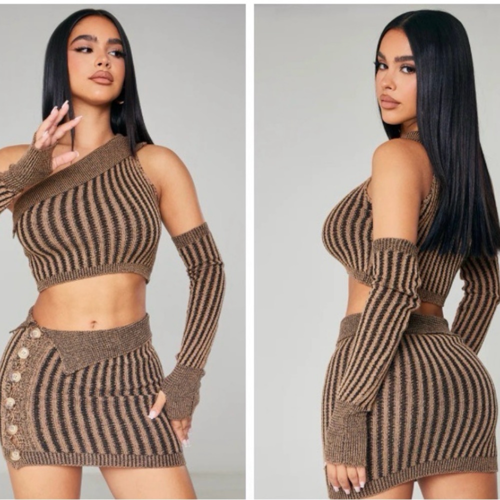 Knitted crop top skirt set with arm warmers